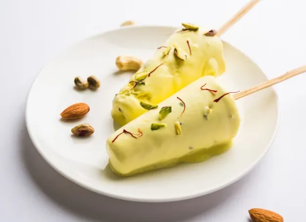 Ice cream/kulfi (Indian ice cream)