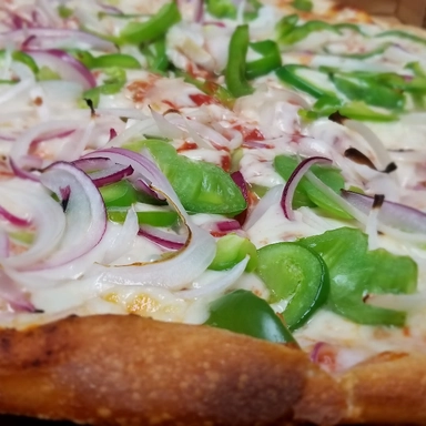 restaurant_cedars-pizzeria_veggie-pizza