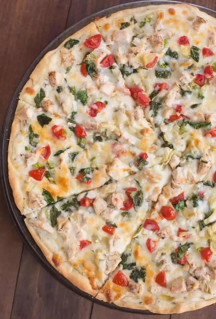 Happy Buffalo Pizza With White Sauce