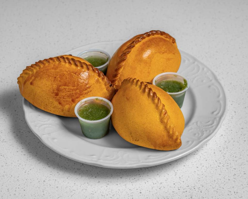 Salteña (Bolivian pie)