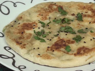 ONION KULCHA
