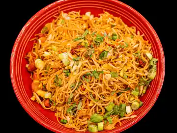 CHICKEN HAKKA NODDLES