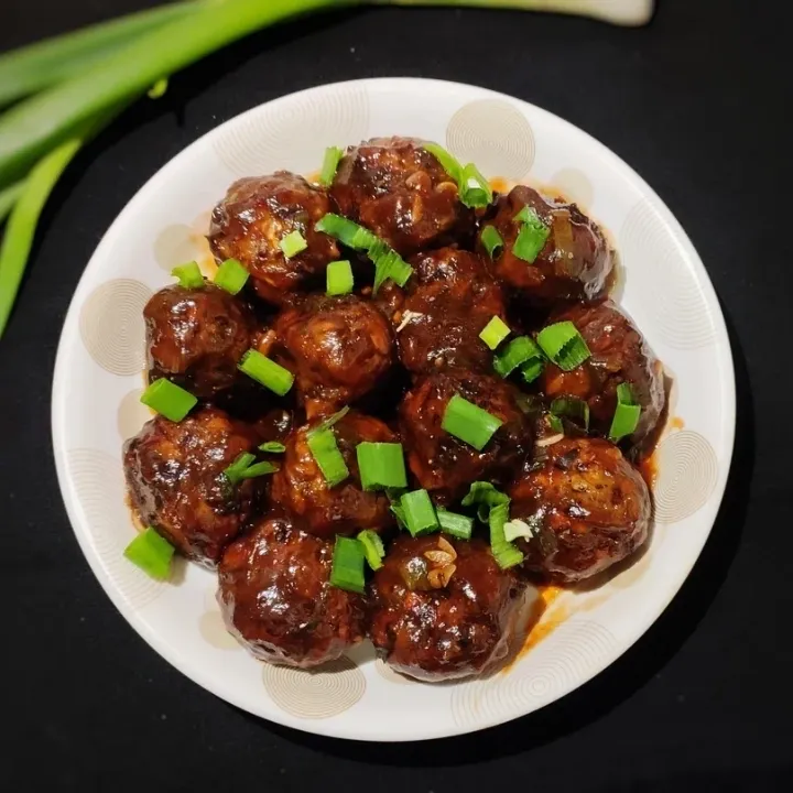 VEG MANCHURIAN DRY (10 PC)