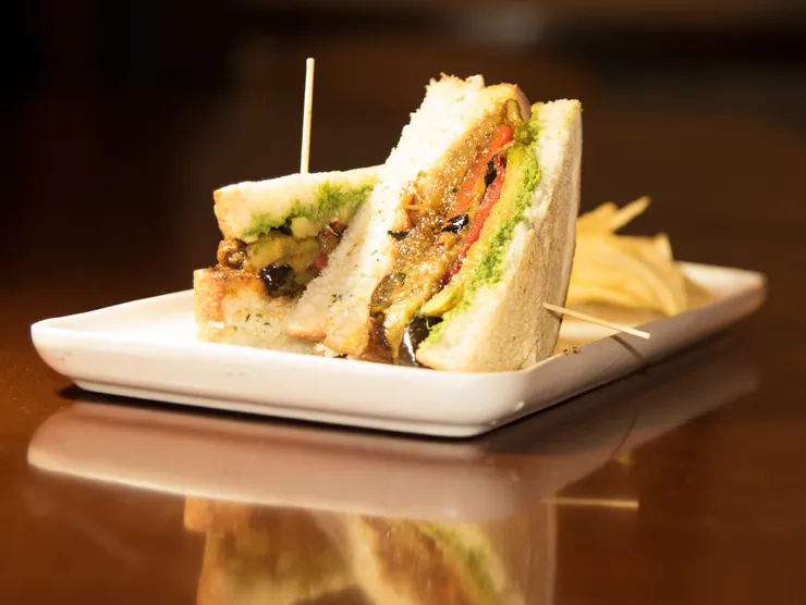 restaurant_noor-kitchen-cocktails-greensboro_asset-2