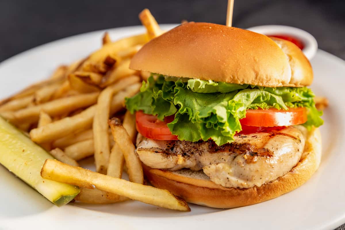 Grilled Chicken Filet Sandwich With Fries 6 Oz.