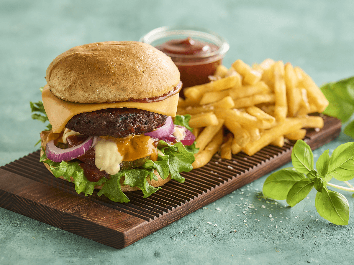 Villa Delight Burger With Fries – 6 Oz. Sirloin